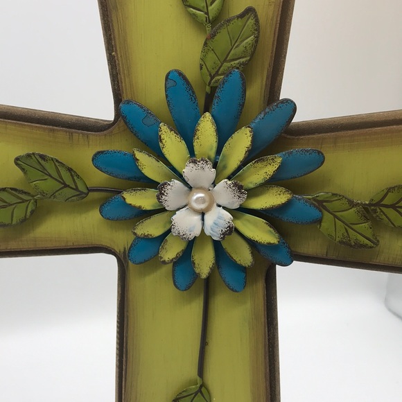 Burton & Burton Wooden/Aluminum Decorated Cross - Picture 2 of 4